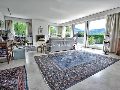 Maison, 225 m²