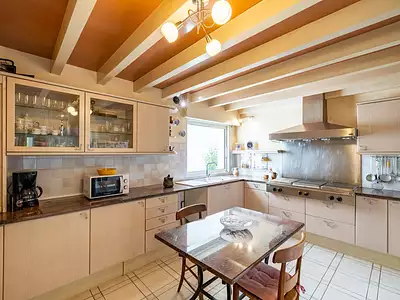 Maison, 240 m²