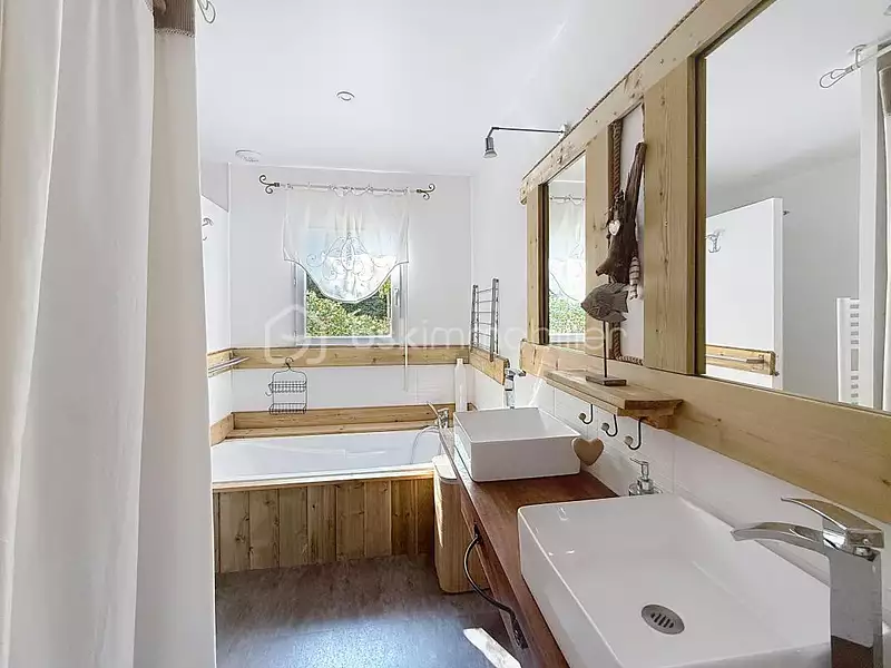 Maison, 180 m²