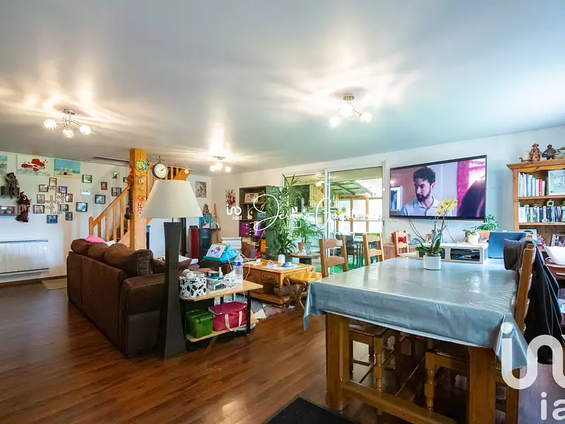 Maison, 219 m²