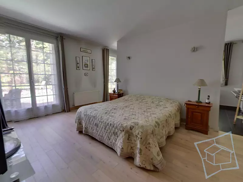 Maison, 270 m²