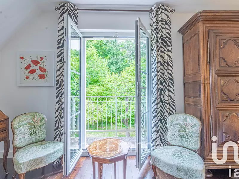 Maison, 270 m²