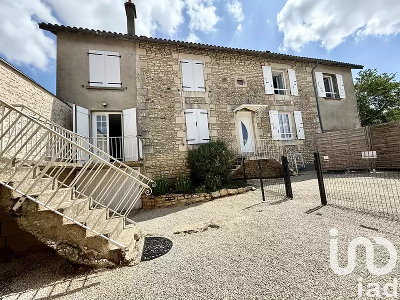 Immeuble, 121 m²