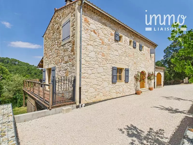 Maison, 266 m²