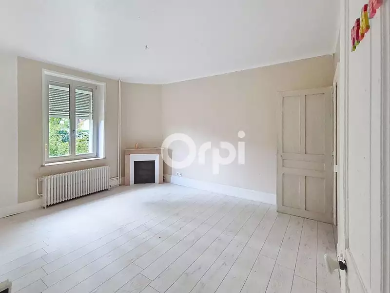 Maison, 240 m²