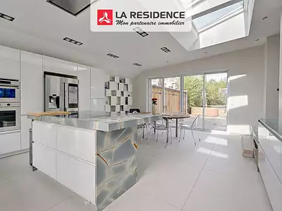 Maison, 208 m²