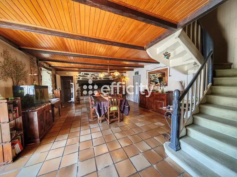 Maison, 466 m²