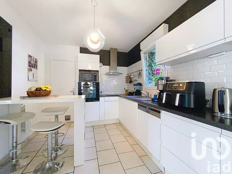 Maison, 211 m²