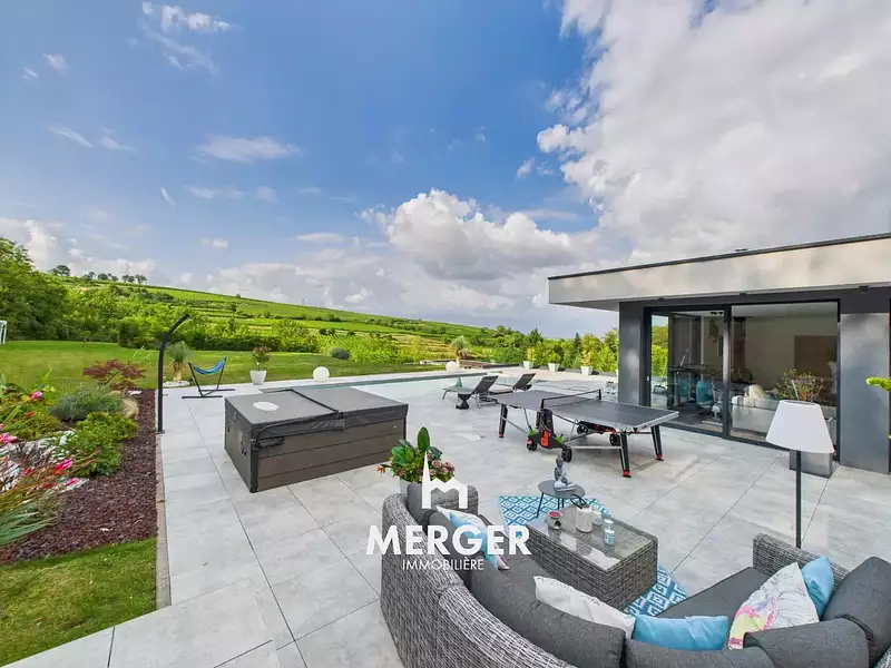 Maison, 330 m²
