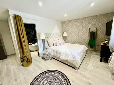 Maison, 220 m²