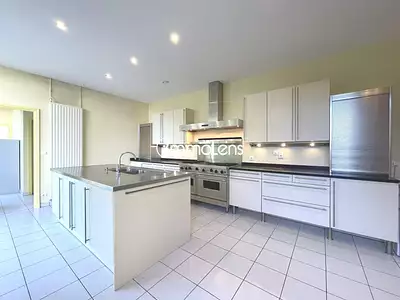 Maison, 291 m²