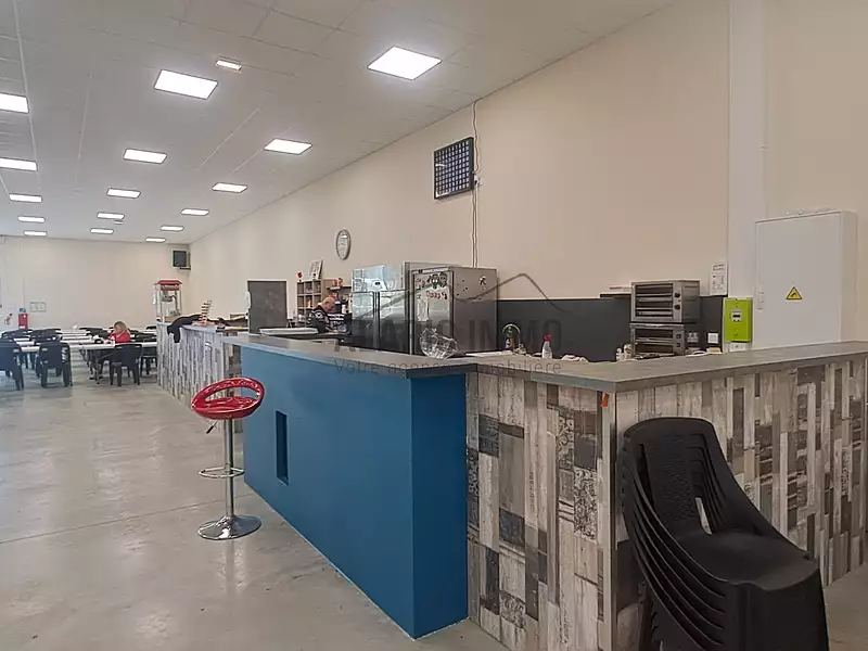 Divers, 815 m²