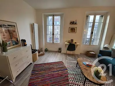 229 000 € 8 945 €/m² Appartement • 25,6 m² • 1 pièce Paris 18ème (75018)