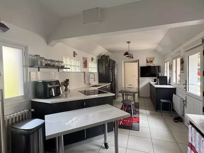 Maison, 340 m²
