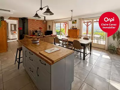 Maison, 99 m²