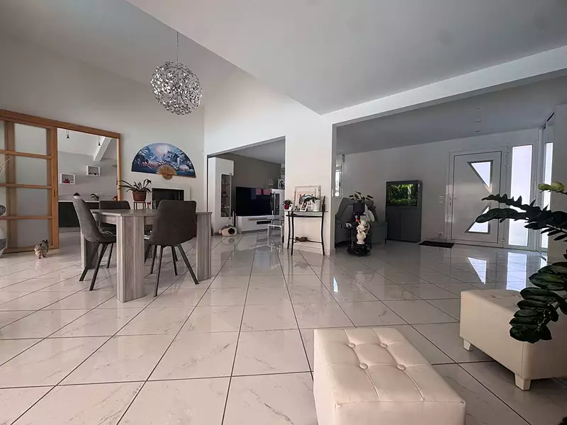 Maison, 172 m²