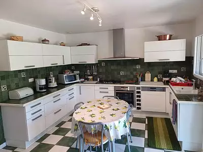 Maison, 185 m²