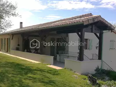 Maison, 240 m²