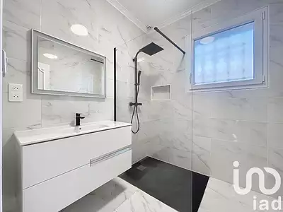 Maison, 220 m²