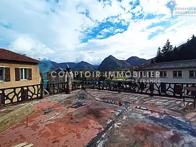 Immeuble, 315 m²