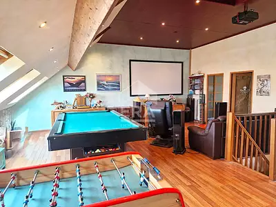 Maison, 266 m²