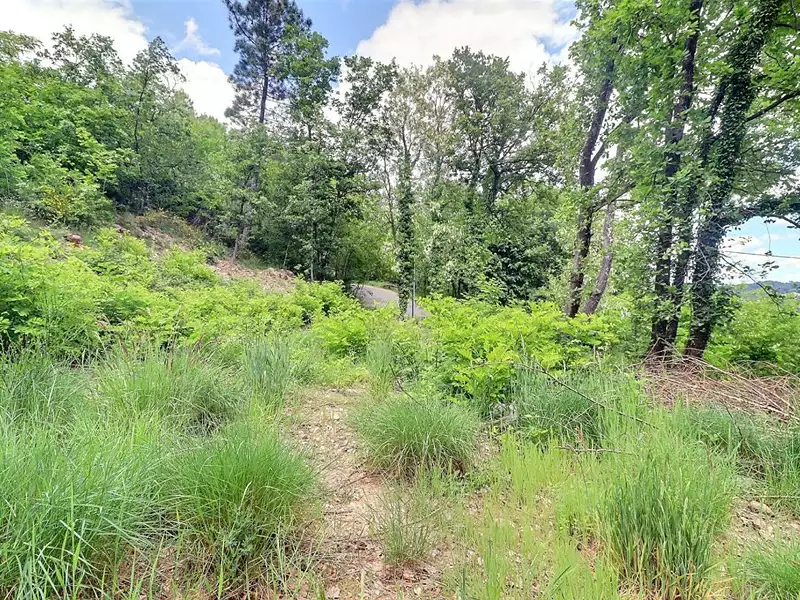Terrain, 1 748 m²