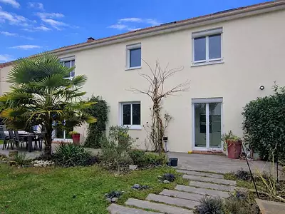 Maison, 155 m²