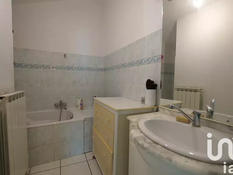 Immeuble, 177 m²