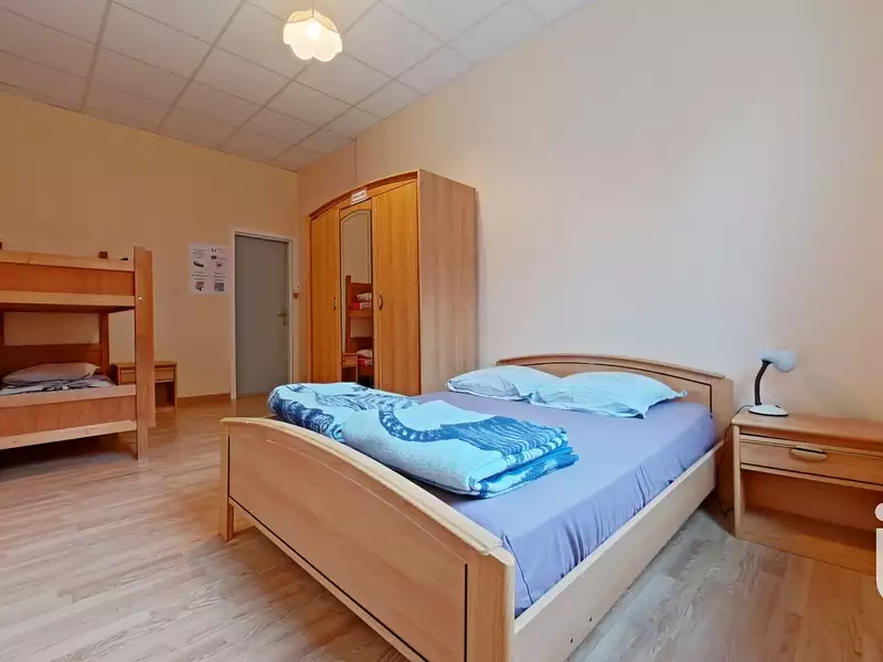 Maison, 891 m²
