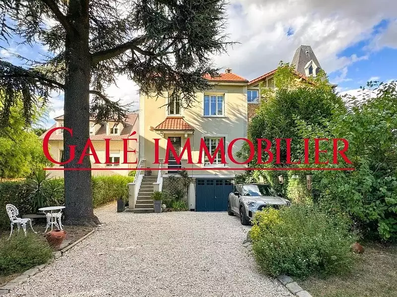 Maison, 173 m²