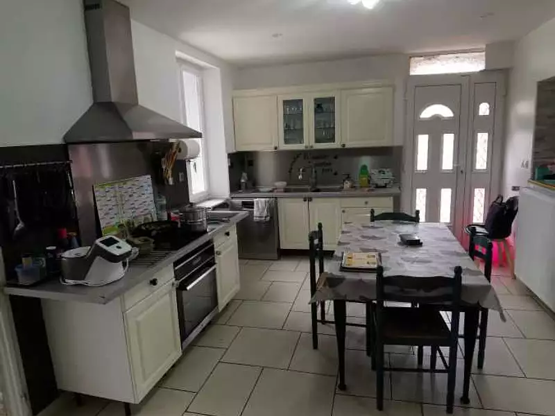 Maison, 200 m²