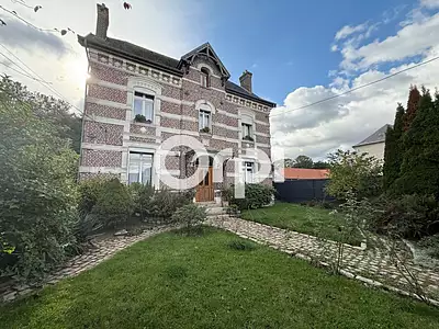 Maison, 281 m²