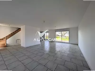Maison, 181 m²