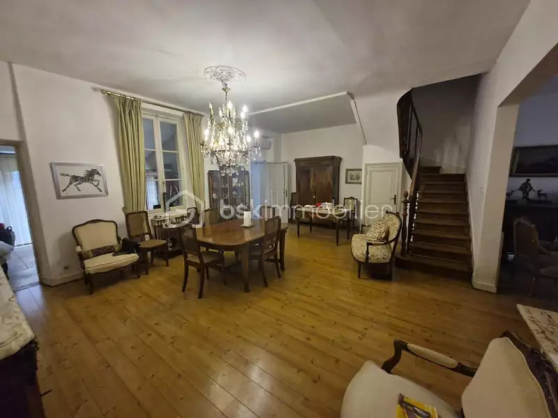 Maison, 163 m²