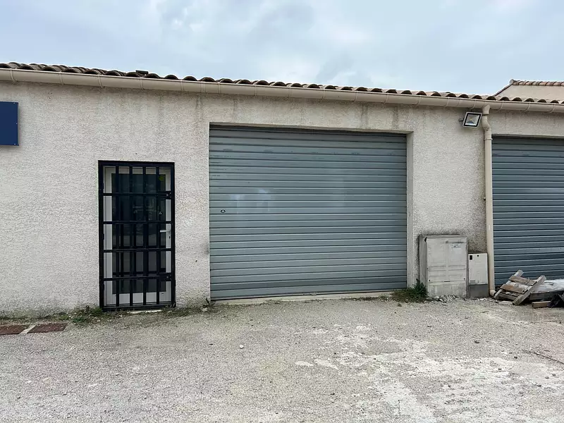 Divers, 100 m²