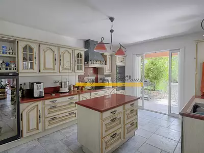 Maison, 145 m²