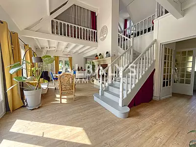 Maison, 270 m²