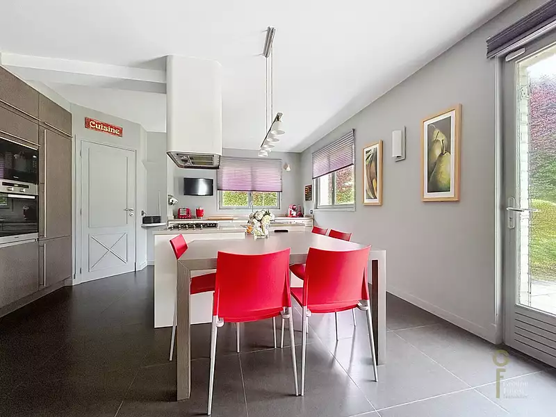 Maison, 164 m²