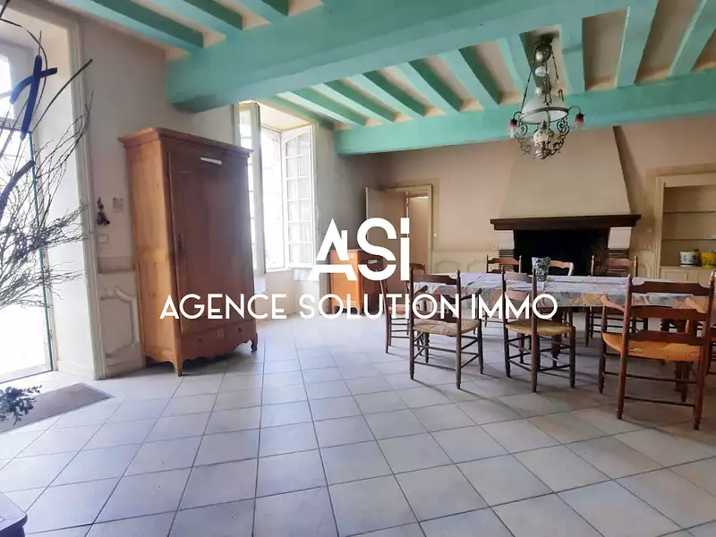 Maison, 240 m²