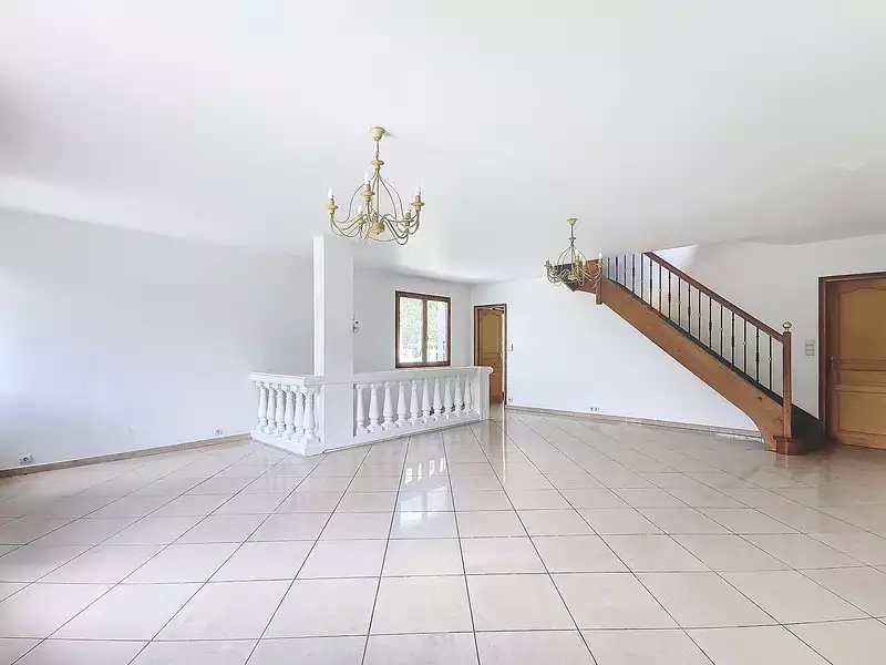 Maison, 180 m²