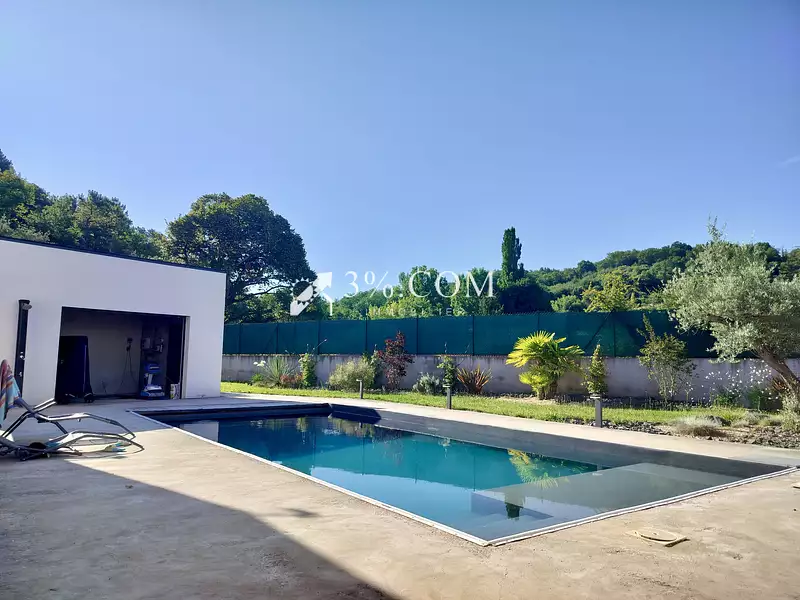 Maison, 200 m²
