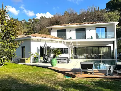 Maison, 230 m²