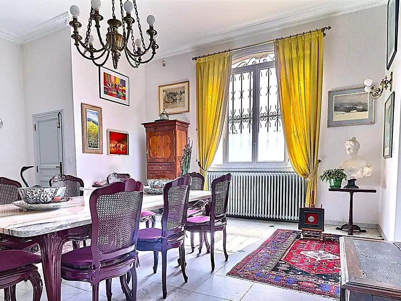 Maison, 250 m²