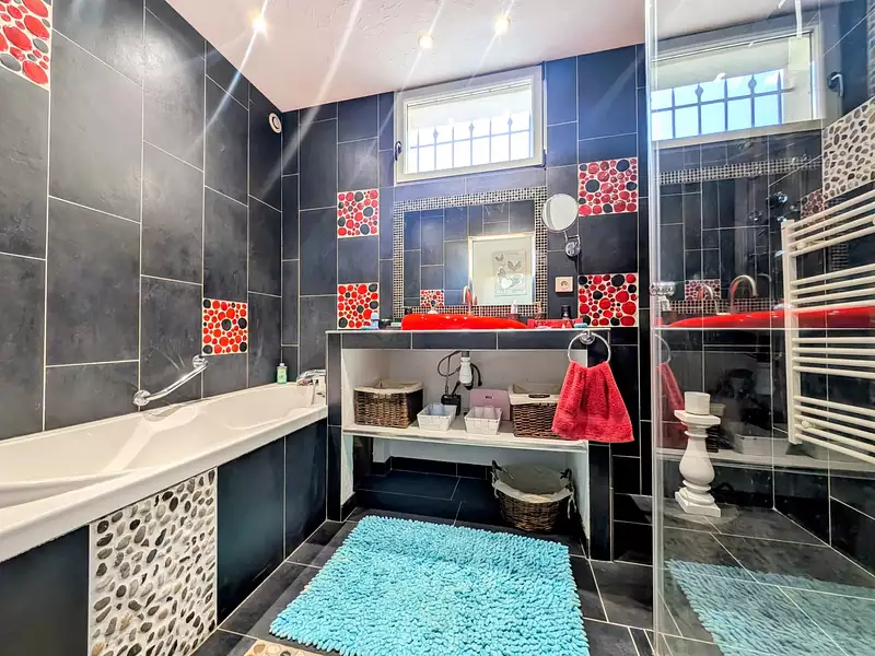 Maison, 370 m²