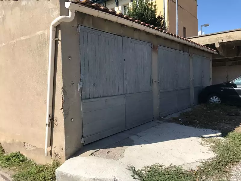 Parking, 11 m²
