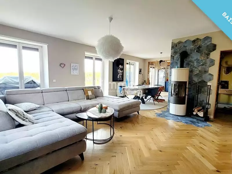 Maison, 192 m²