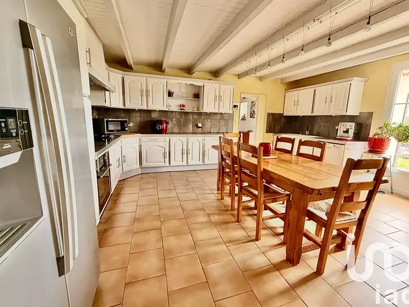 Maison, 303 m²