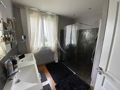 Maison, 145,79 m²