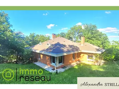 Maison, 240 m²