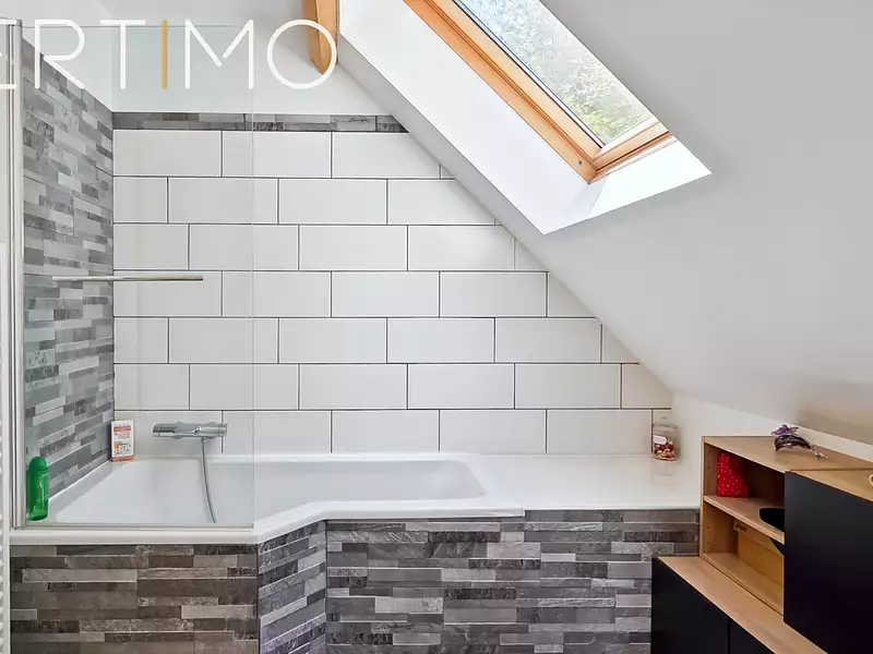 Maison, 242 m²